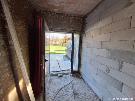 Prenova sanitarij na bazenu Pod skalco (9)